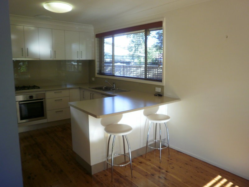 34 Laguna Parade, Berkeley Vale NSW 2261