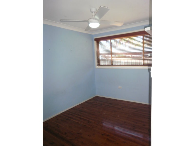 34 Laguna Parade, Berkeley Vale NSW 2261