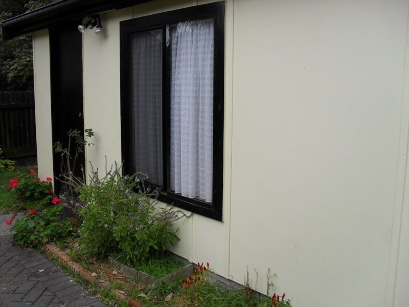 96 Platypus Road, Berkeley Vale NSW 2261