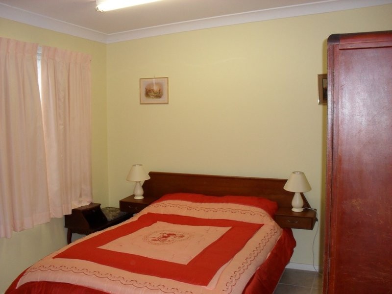 96 Platypus Road, Berkeley Vale NSW 2261