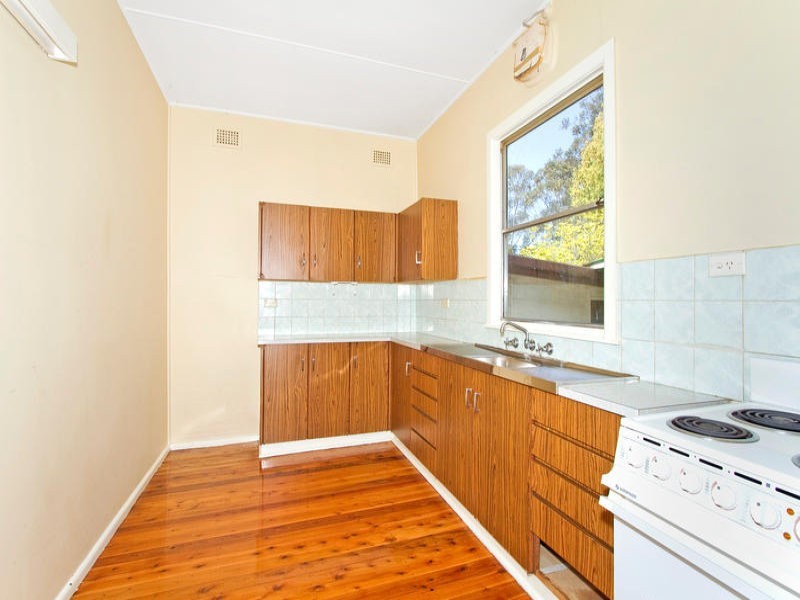 16 Bluebell Avenue, Berkeley Vale NSW 2261