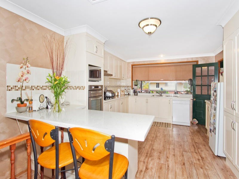 88 Shannon Parade, Berkeley Vale NSW 2261