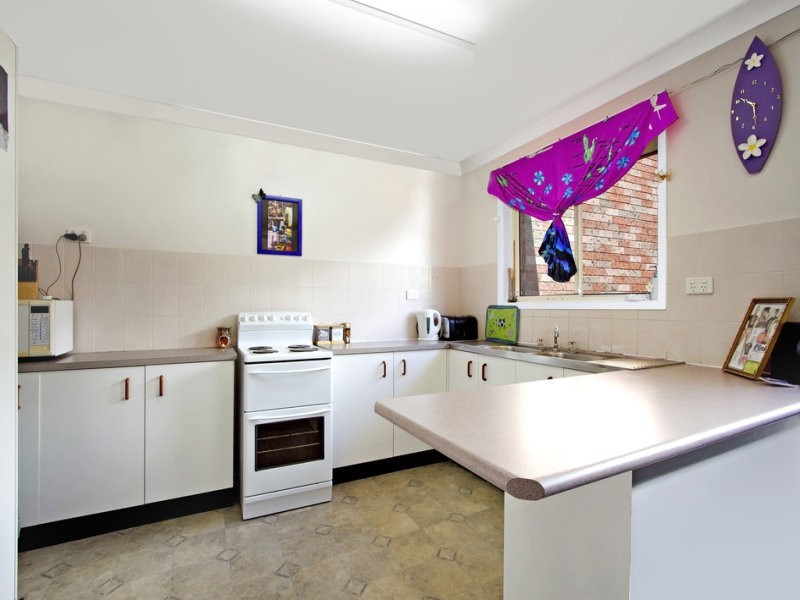 35 St James Avenue, Berkeley Vale NSW 2261