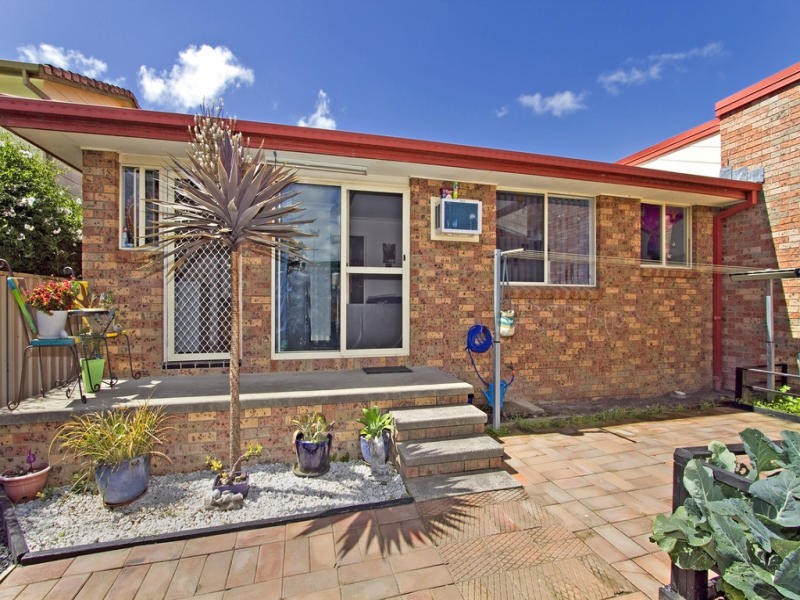 35 St James Avenue, Berkeley Vale NSW 2261