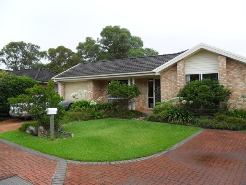 3 Carrington Close, Berkeley Vale NSW 2261
