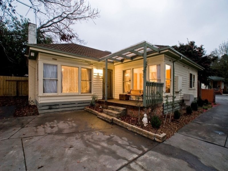 1, 137 MOUNT DANDENONG ROAD, Croydon VIC 3136