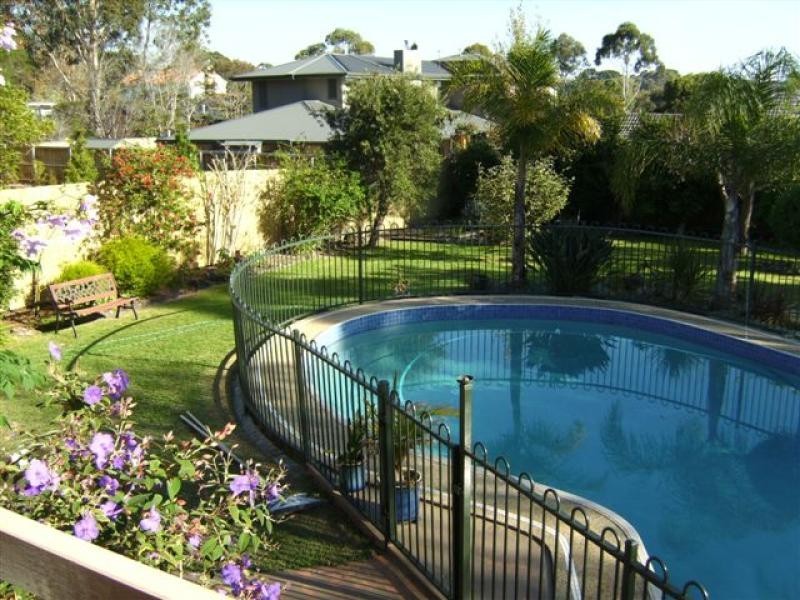 23 Barton Drive, Mount Eliza VIC 3930