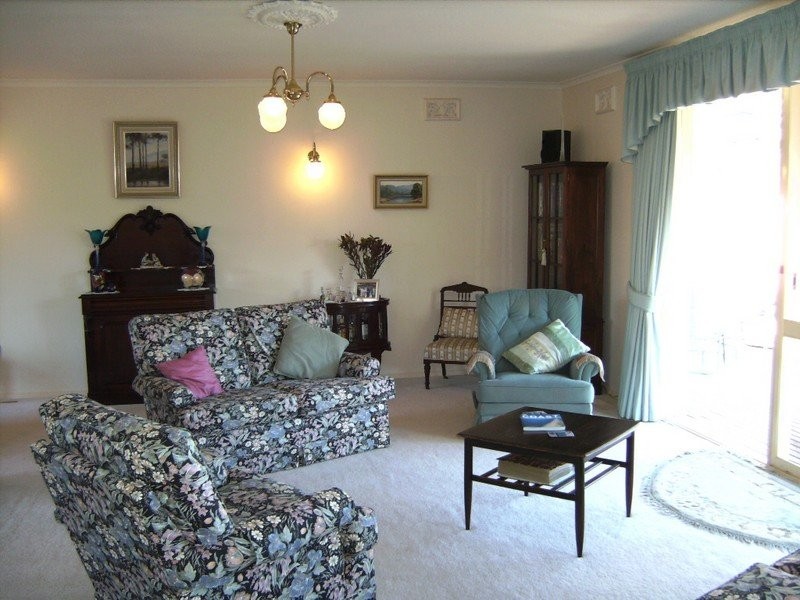 23 Barton Drive, Mount Eliza VIC 3930