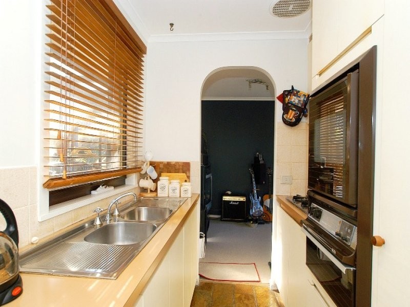 63 Raphael Crescent, Frankston VIC 3199