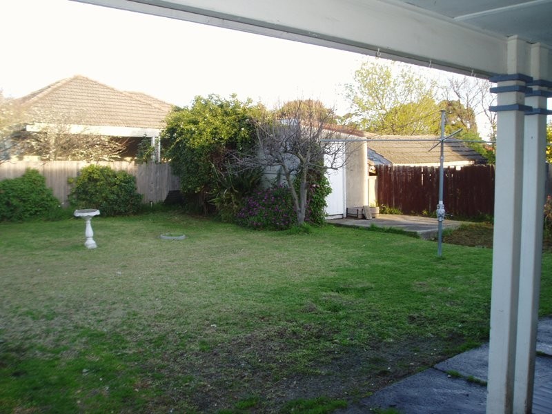 61 Dandenong Road East, Frankston VIC 3199