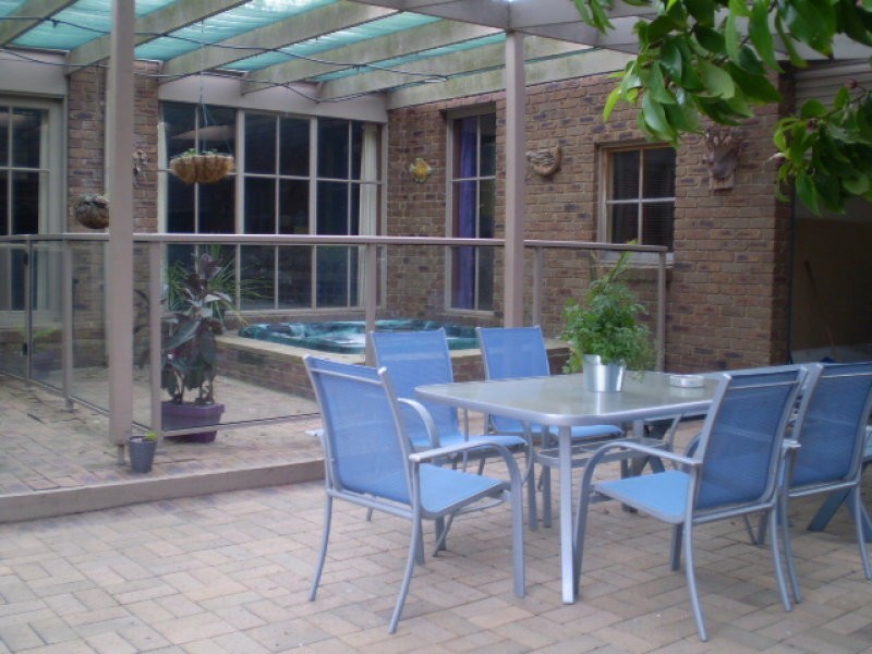 9 Courageous Court, Frankston VIC 3199