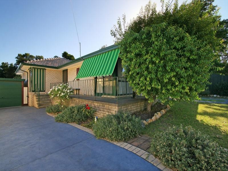 73 Grimwade Crescent, Frankston VIC 3199