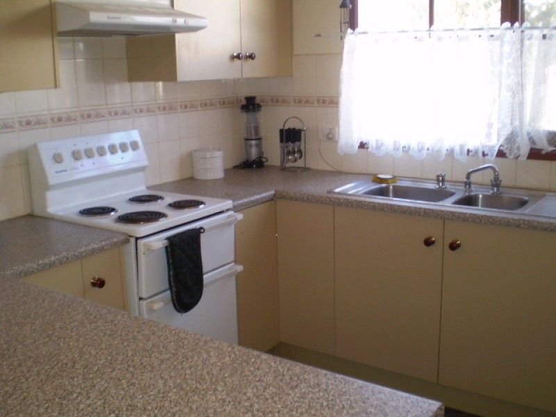 122 Rosemary Crescent, Frankston North VIC 3200