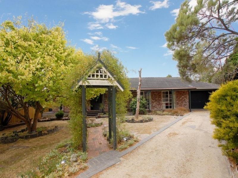 6 Devereaux Court, Frankston VIC 3199