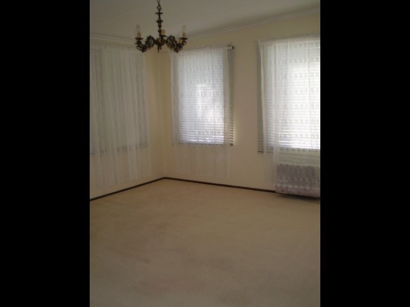 130 TAMARISK DRIVE, Frankston North VIC 3200