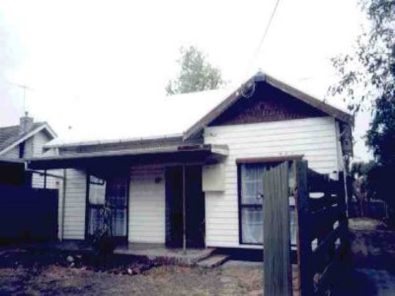 16 SHERIDAN AVENUE, Frankston VIC 3199