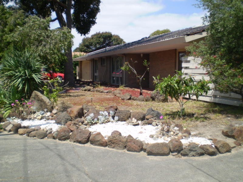 16 BUNA AVENUE, Seaford VIC 3198