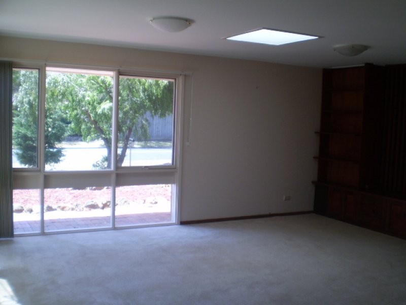 16 BUNA AVENUE, Seaford VIC 3198