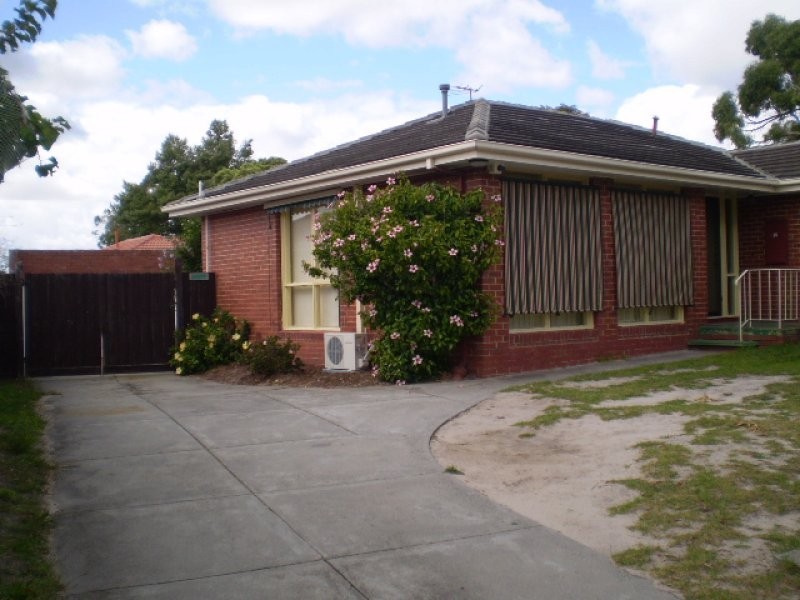 25 BELAR AVENUE, Frankston VIC 3199