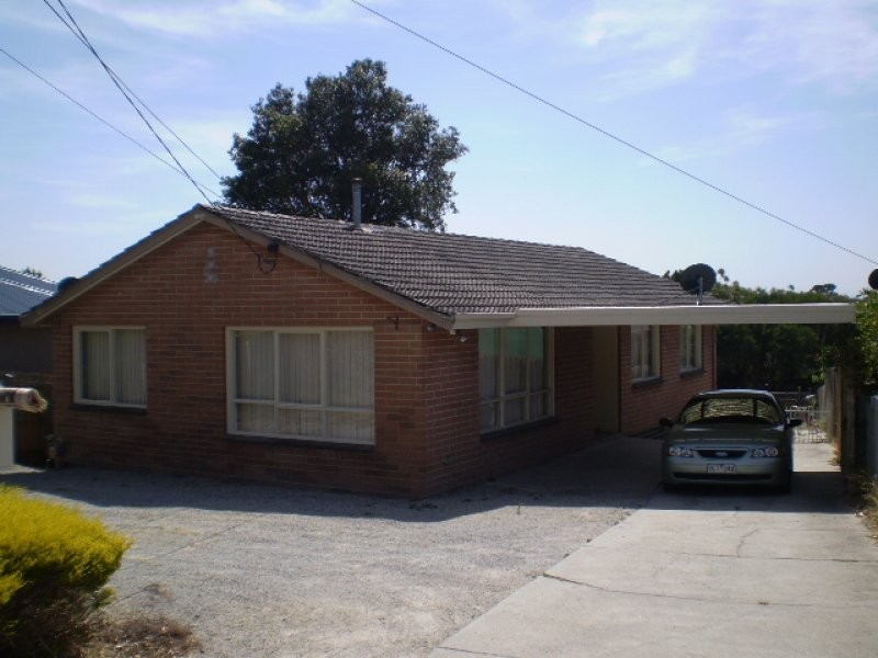 35 KENILWORTH AVENUE, Frankston VIC 3199