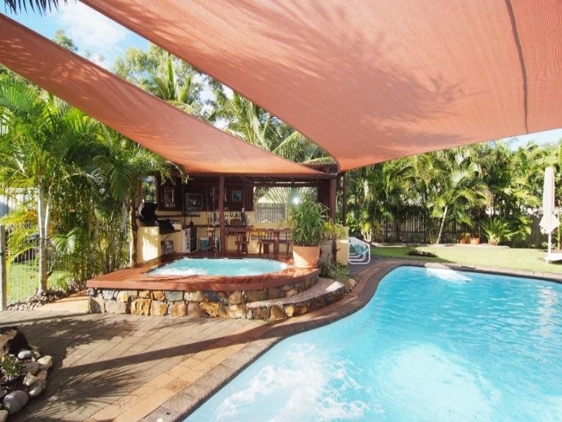 16 Stormvogel Drive, Jubilee Pocket QLD 4802