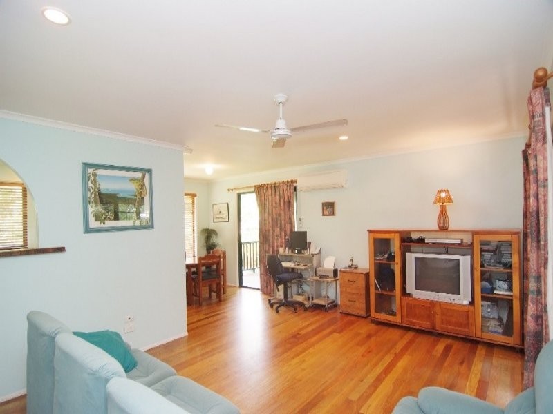 16 Stormvogel Drive, Jubilee Pocket QLD 4802