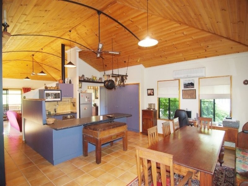 24 Wildlife Road, Jubilee Pocket QLD 4802