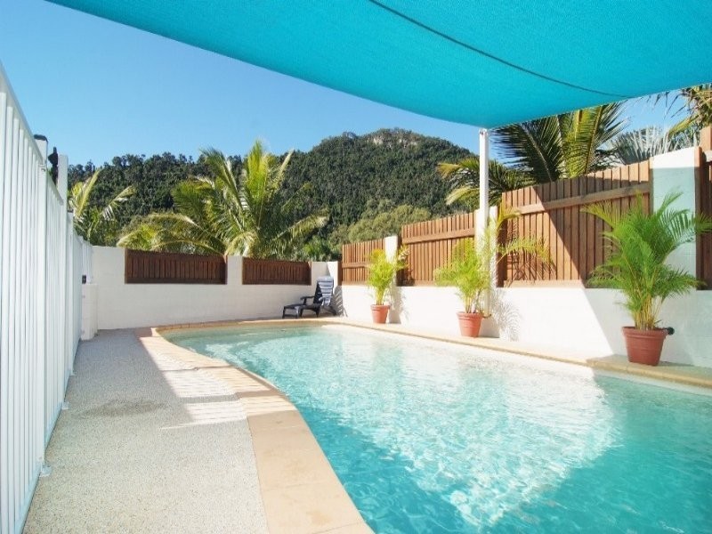 19 Panoramic Court, Cannonvale QLD 4802