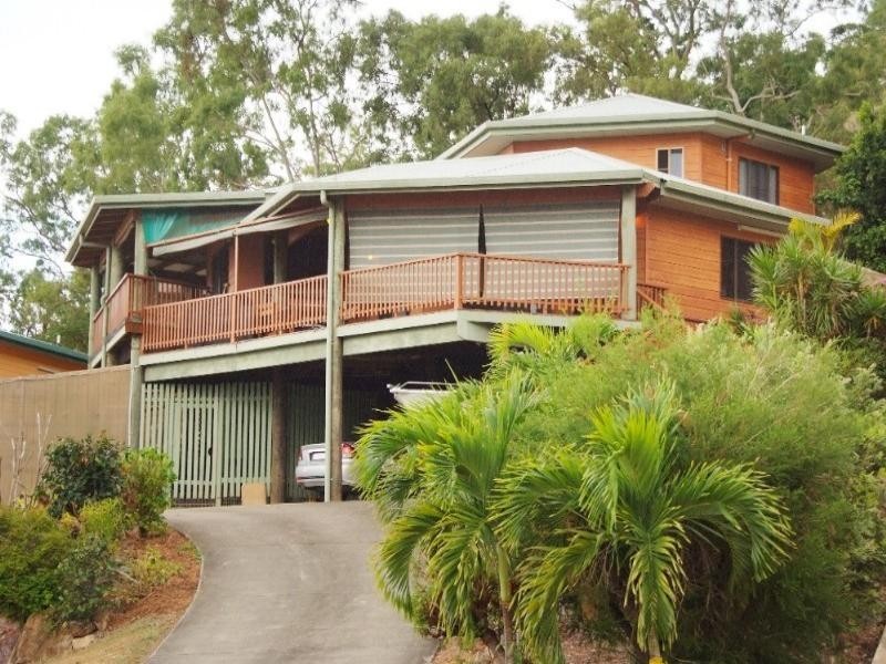 7 Jones Rd, Cannonvale QLD 4802