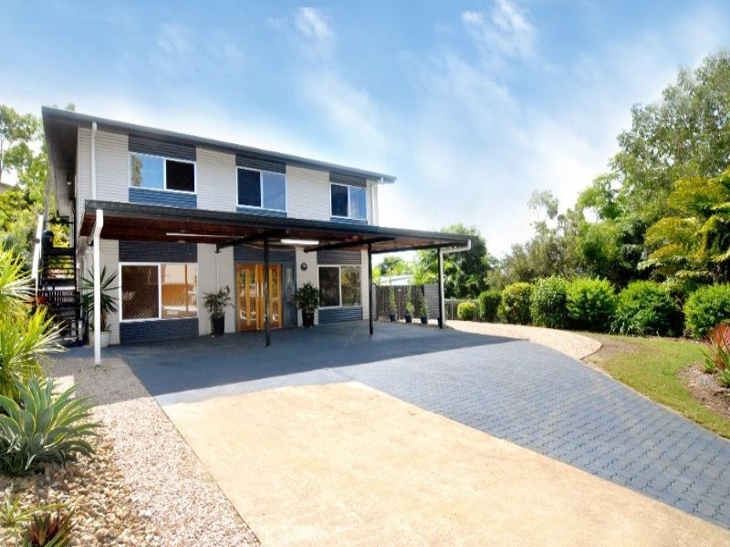 14 Manooka Drive, Cannonvale QLD 4802