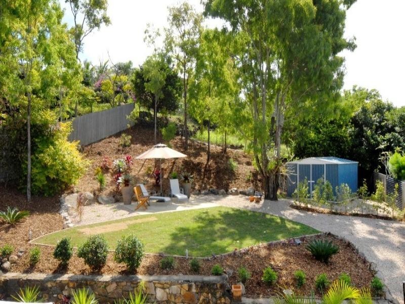 14 Manooka Drive, Cannonvale QLD 4802