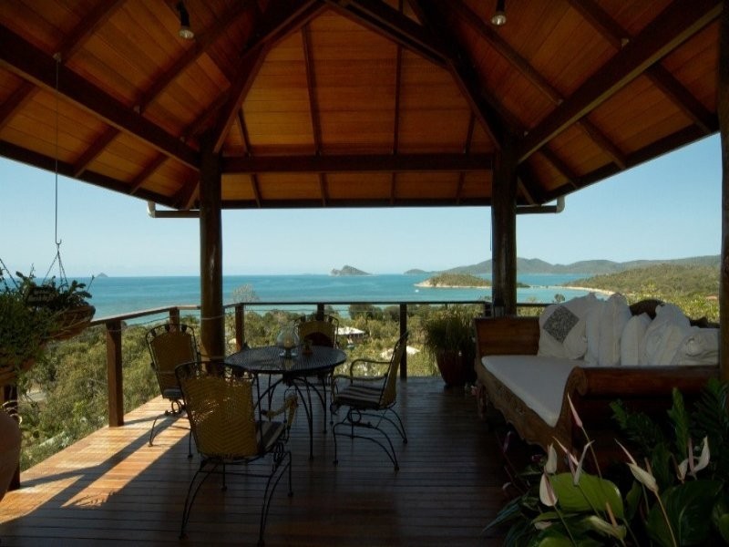 3 Blackcurrant Drive, Hideaway Bay QLD 4800