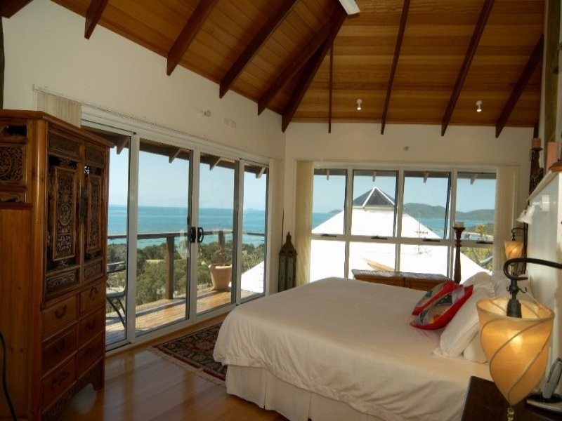 3 Blackcurrant Drive, Hideaway Bay QLD 4800