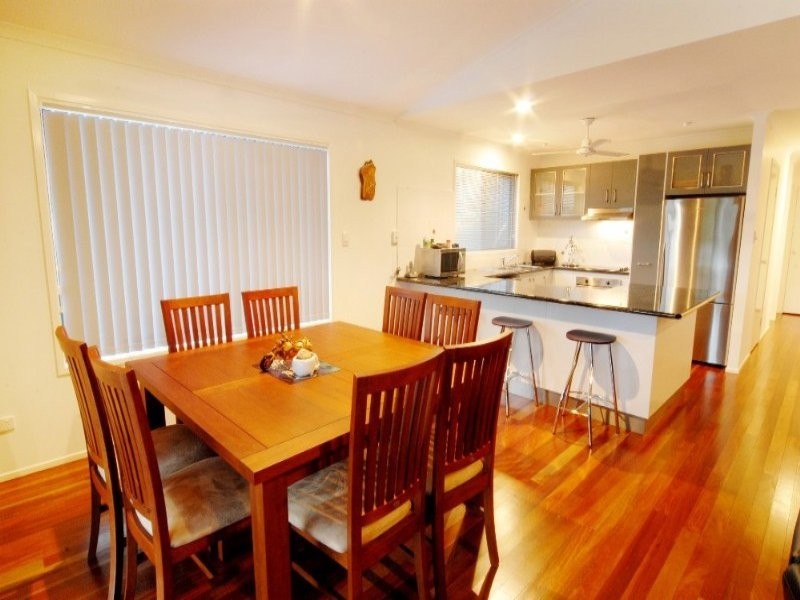 55 Country Rd, Cannonvale QLD 4802