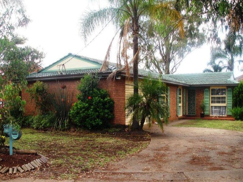 4 Norman Ave, Hammondville NSW 2170