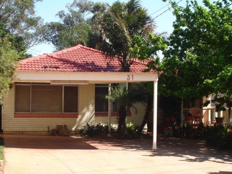 31 St George Cres, Sandy Point NSW 2172