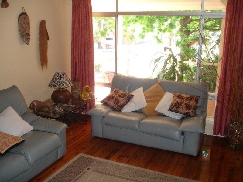 31 St George Cres, Sandy Point NSW 2172