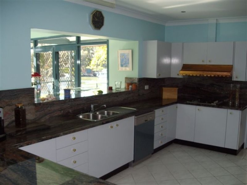 48 Riverview Rd, Pleasure Point NSW 2172