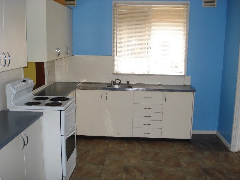 11 Rix Ave, Hammondville NSW 2170