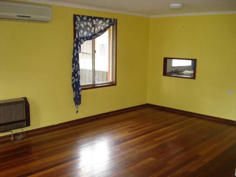 11 Rix Ave, Hammondville NSW 2170