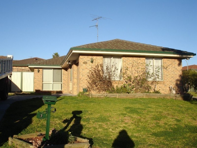 7 Koel St, Hinchinbrook NSW 2168