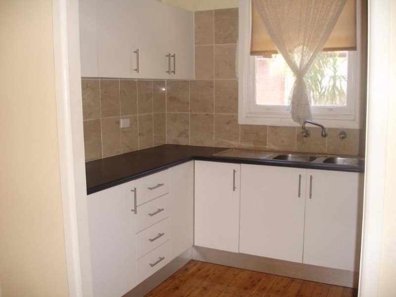 38 Hinkler Ave, Warwick Farm NSW 2170