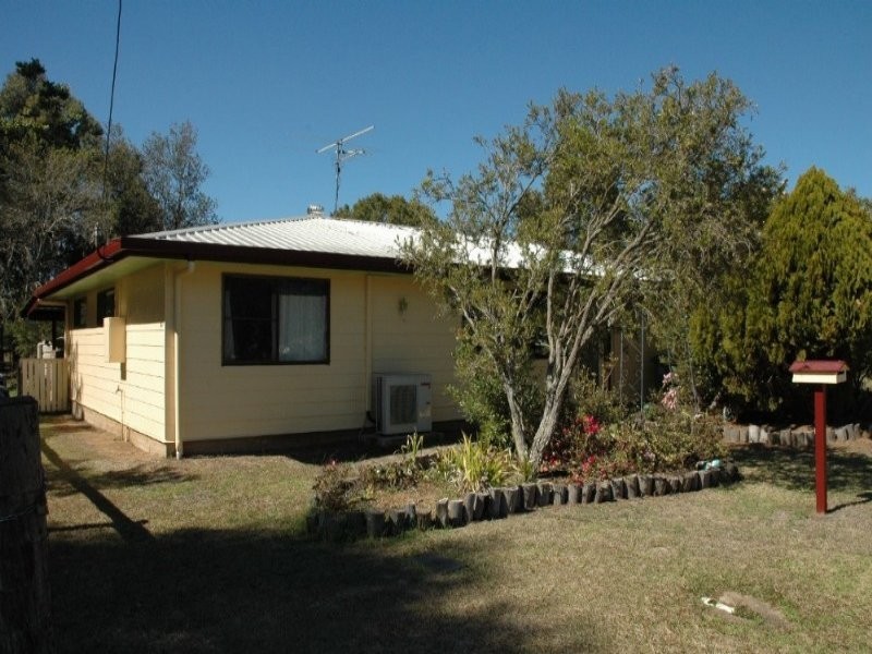 7 Chester Le, Blackbutt QLD 4306