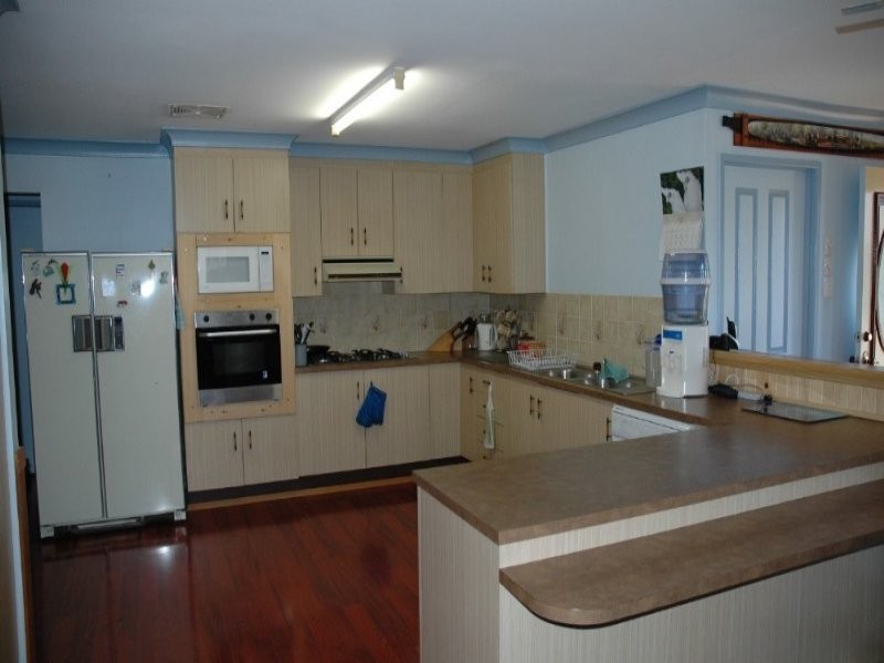 7 Chester Le, Blackbutt QLD 4306