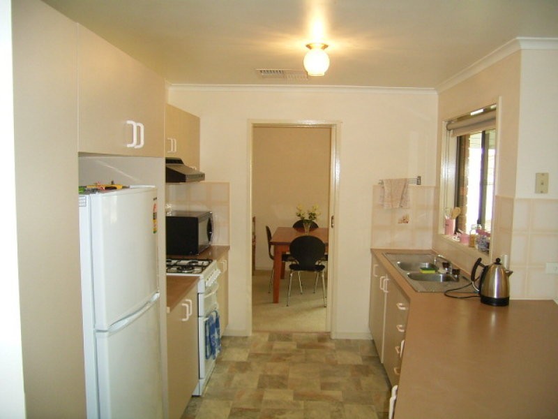 14 Beresford Court, Wodonga VIC 3690