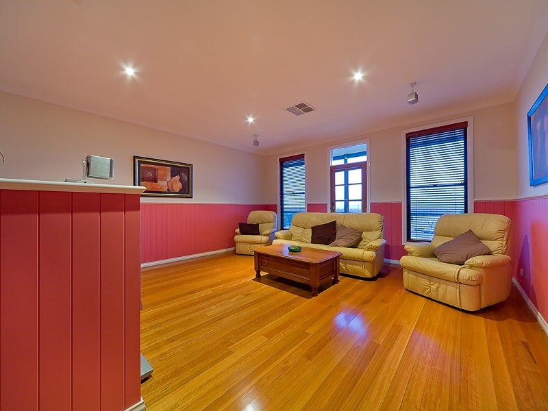 16 Donnington Drive, Wodonga VIC 3690