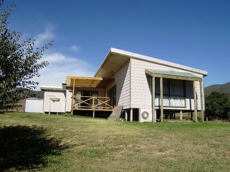 35 Little Snowy Creek Road, Eskdale VIC 3701