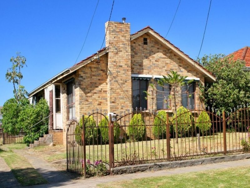 7 Laha Crescent, Preston VIC 3072