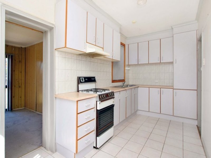 7 Laha Crescent, Preston VIC 3072
