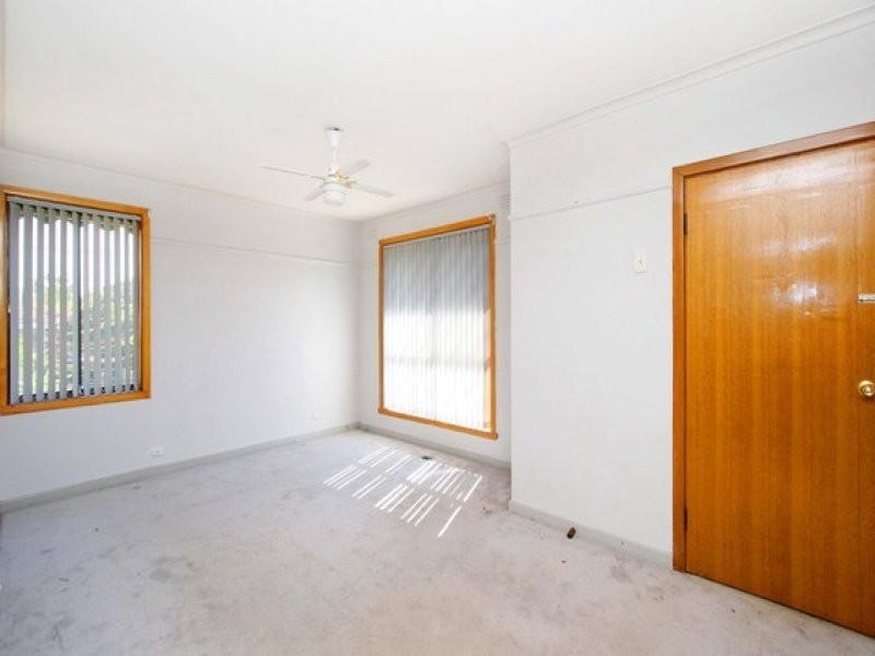 7 Laha Crescent, Preston VIC 3072